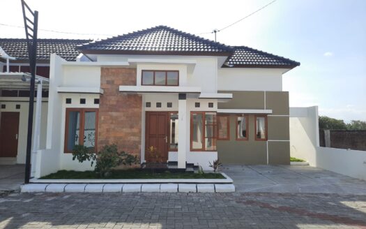 Jual Rumah Strategis Kartasura